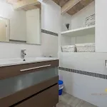 Les Oliveres Petites De Un *