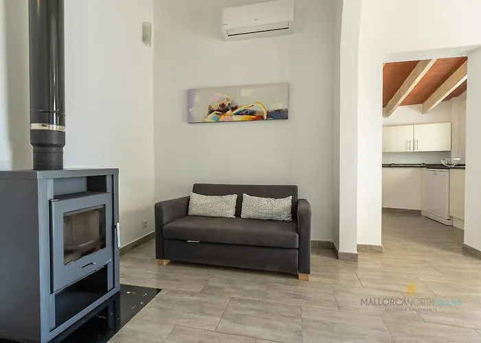 Les Oliveres Petites De Un Holiday home *